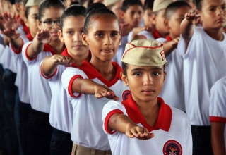Bolsonaro defende "impor" modelo de educação militar e Governo anuncia 216 escolas até 2023