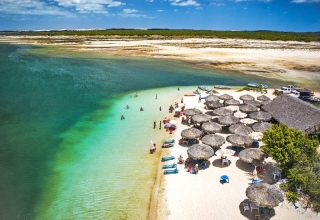 Bolsonaro encaminha decreto que privatiza Jericoacoara