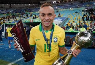 Com Everton, Tite convoca Seleção Brasileira para amistosos