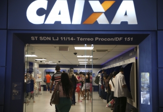 Com impostos sobre transações governo propõe cobrar alíquota de 0,4 para saques e depósitos em dinheiro