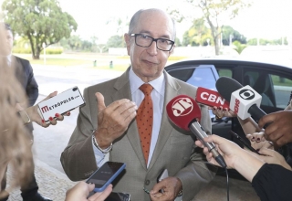 Divergências causam demissão de Marcos Cintra, secretário da Receita