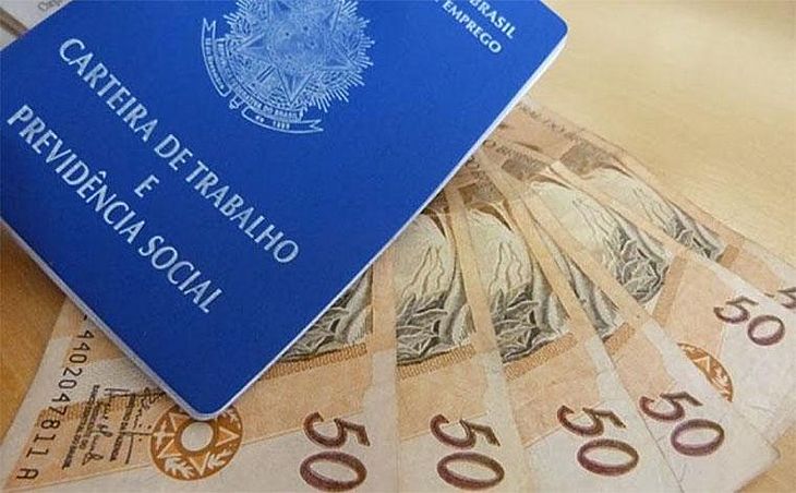 Empregadores devem pagar a primeira parcela do 13º até esta sexta