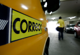 Funcionários dos Correios Ceará aderem à greve nacional