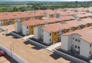 Governo avalia suspensão do Minha Casa Minha Vida