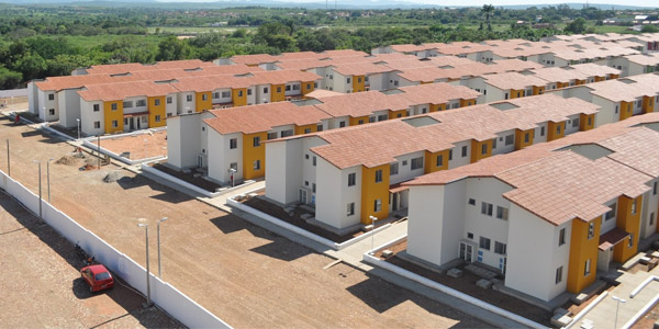 Governo avalia suspensão do Minha Casa Minha Vida