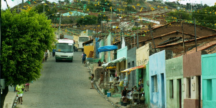 Revitalização das casas da Rua Caminho do Horto tem início nesta segunda