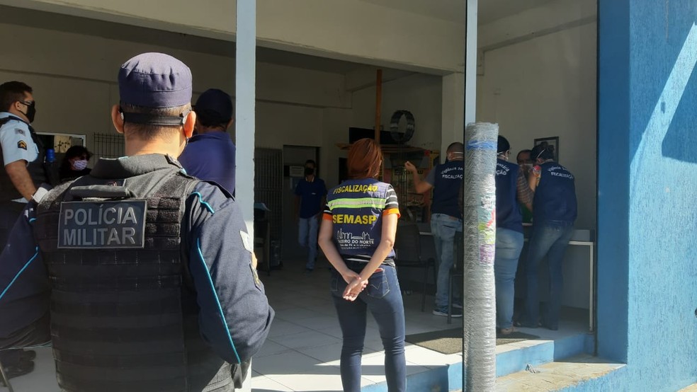 Lojas funcionam irregularmente durante lockdown em Juazeiro do Norte